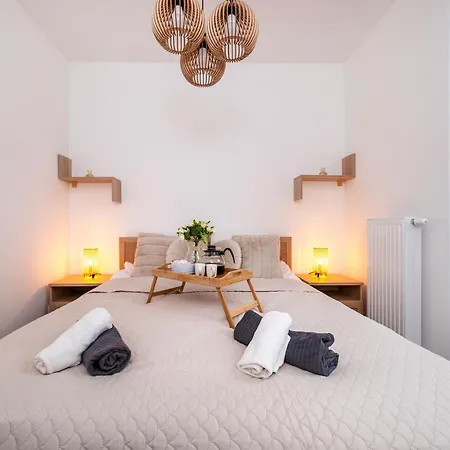 Apartment Kopernika - Balcony, Piotrkowska Nearby - By Rentujemy Lodz