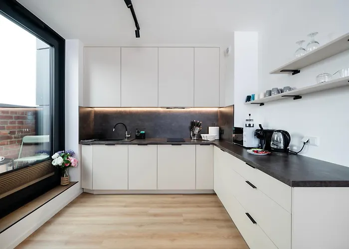 Kopernika - Balcony, Piotrkowska Nearby - By Rentujemy Lejlighed *